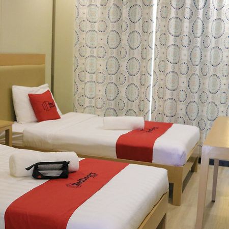 เรดดอร์ซ พลัส แอท เอเอส ฟอร์จูนา เซบู Hotel Cebu ภายนอก รูปภาพ